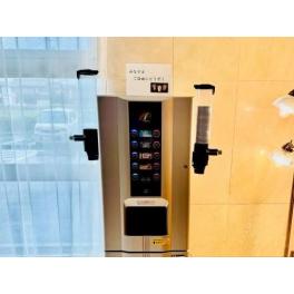 ドリンクサーバーを設置しました