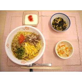 本日のお昼ごはん