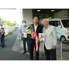 福祉車両寄贈式に出席しました（鈴木道雄記念財団様）