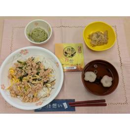 本日のお昼ごはん