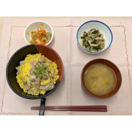 本日のお昼ごはん