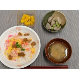 本日のお昼ご飯
